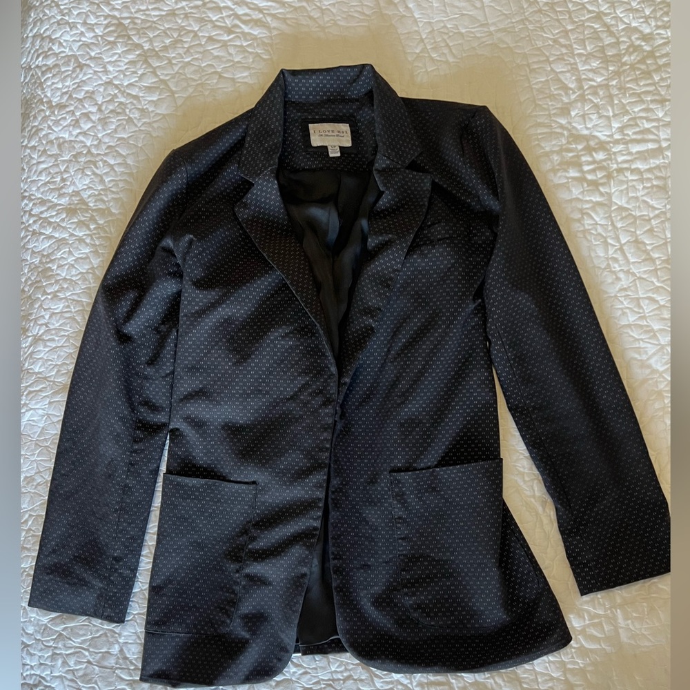 Black blazer, small print